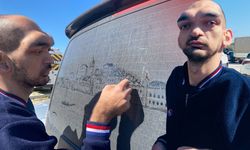 Antalya'da tozlu camları sanat eserine dönüştürüyor!