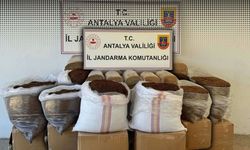 Antalya'da şok yakalama! Otobüste yarım ton ele geçirildi