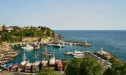 Antalya’da 2 Mart: Ilık Hava ve Parçalı Bulutlarla Bahar Esintisi Hakim!