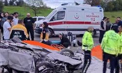 Antalya'da bayram yolunda feci çarpışma! 7 kişi yaralandı