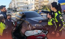 Antalya'da kontrolden çıktı, park halindeki araca çarptı