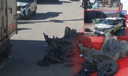 Burdur'da kamyonetle çarpışan motosikletli yaralandı!