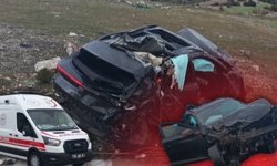 Burdur'da araç takla attı! 3 kişi yaralandı