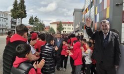 Burdur'da emekliye ayrılan öğretmene duygusal veda!