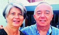 Emekli öğretmen önce eşini sonra kendini vurdu!