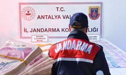 Antalya'da uyuşturucu operasyonu: Binlerce madde ele geçirildi