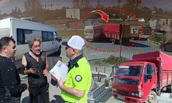 Antalya'da kavşakta korkutan çarpışma anı kamerada!