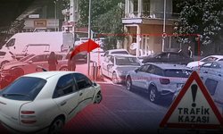 Antalya'da kavşakta çarpışma: Kaza anı kamerada!