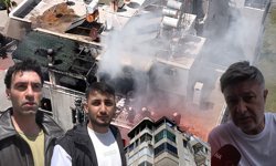 Antalya'da teras yangınında faciadan dönüldü: Apartman sakinlerini kuryeler uyardı!