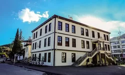 Finike Belediyesi 53 Taşınmazı İhaleyle Kiraya Veriyor – İş Yeri ve Arsa Fırsatları Yatırımcıların Dikkatine