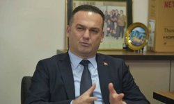 Taciz suçlamasıyla görevden uzaklaştırılmıştı: Hasbi Dede CHP'den ihraç edildi!