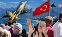 SOLOTÜRK Antalya semalarında süzüldü