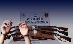 Antalya'da ruhsatsız silah operasyonu: Jandarma nefes aldırmıyor