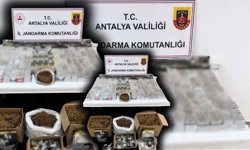 Antalya'da işletme görünümlü imalathaneye baskın