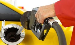 Akaryakıt fiyatlarına indirim! Tüm araç sahiplerinin dikkatine