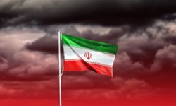 İran ABD’yi tehdit etti: “Gemilerini yakarız”