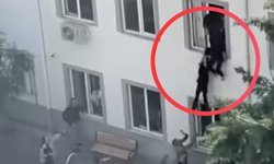 Kahramanmaraş’taki saldırı anına ait görüntüleri ortaya çıktı! Öğrenciler camdan atladı!