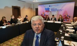 Uzmanlar Antalya'da Türkiye'nin kök hücre nakli başarısını aktardı!