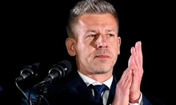 Macaristan Siyasetinde Yeni Dönem Başlarken Peter Magyar Ülkenin Geleceğine Yön Veren Lider Olarak Öne Çıkıyor