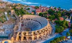 Antalya’da 19 Mayıs’ta Yaz Havası Devam Ediyor: Bayramda Kavurucu Sıcaklık