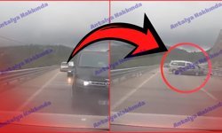 Sağanak Korkuteli-Antalya yolunu vurdu: Kaza anı kamerada!