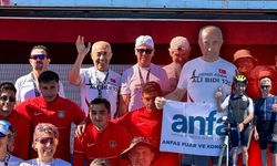 Antalyalı “Demir Adam” Ayvalık Triatlonu’nda ikinci oldu!