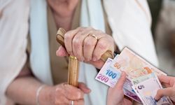 Bakan açıkladı: Yaşlı ve engelli aylıkları hesaplara yatıyor
