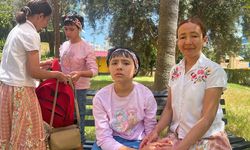 Antalya'da 2,5 yaşında konuşmayı bıraktı: Kızı için yardım bekliyor