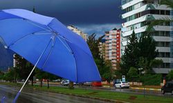 Antalya'ya Mayıs ayında sağanak ve dolu yağdı