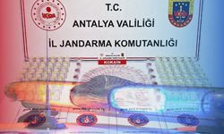Antalya'da uyuşturucu operasyonu: Turistlere zehir satan 15 kişi tutuklandı