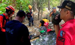 Antalya'da film gibi operasyon: Mahsur kalan iki kişi 10 saatte kurtarıldı!