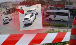 Antalya'da kavşakta kaza: Çarpışma anı kamerada