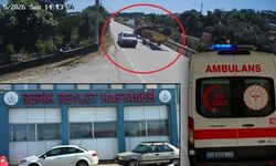 Antalya'da feci kaza: Otomobilin sıkıştırdığı motosikletliler ölümden döndü
