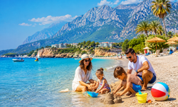 Çocuklu Aileler için Antalya: En Güvenli Plajlar ve Aktiviteler