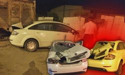 Antalya'da kamyona çarpan otomobilin sürücüsü yaralandı!