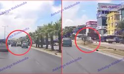 Antalya'da kaza sonrası yoldan çıkıp dükkana daldı! İşte o anlar