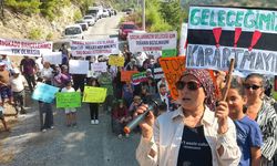 Antalya'da taş ocağı projesine büyük tepki: Mahalleli sokağa döküldü!