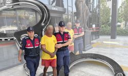 Alanya'da uyuşturucu firarisi motosikletli jandarmaya takıldı