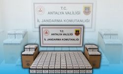 Alanya'da iş yerine jandarma baskını: Binlerce makaron ele geçirildi