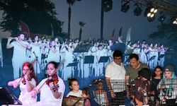 Antalya Kemer'de can dostları için anlamlı konser!
