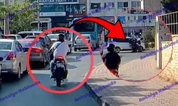 Antalya'da feci kaza! Motosikletli takla attı