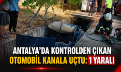 Antalya'da kontrolden çıkan otomobil kanala uçtu: 1 yaralı
