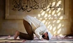 Antalya’da 23 Ağustos Namaz Vakitleri Belli Oldu: İşte Günün Ezan Saatleri