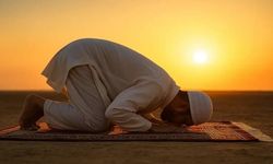 Antalya’da 25 Ağustos Namaz Vakitleri Belli Oldu: İşte Günün Ezan Saatleri