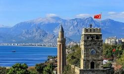 Antalya’da 20 Eylül Hava Durumu Belli Oldu: Güneşli ve Sıcak Bir Pazar