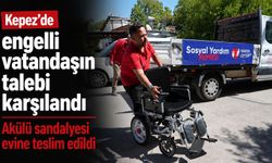 Kepez’de engelli vatandaşın talebi karşılandı! Akülü sandalyesi evine teslim edildi