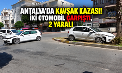 Antalya'da kavşak kazası! İki otomobil çarpıştı, 2 yaralı