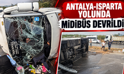 Antalya-Isparta yolunda midibüs devrildi!