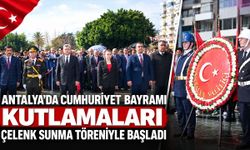 Antalya’da Cumhuriyet Bayramı kutlamaları çelenk sunma töreniyle başladı