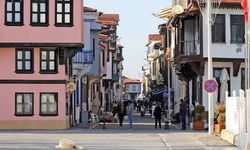 Şehirlerde Unutulmaya Yüz Tutan Gelenekler! Bir Zamanlar Herkesin Yaptığı Bu Alışkanlıklar Artık Azalıyor